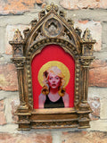 Icon Debbie - Red by Paul Cassidy